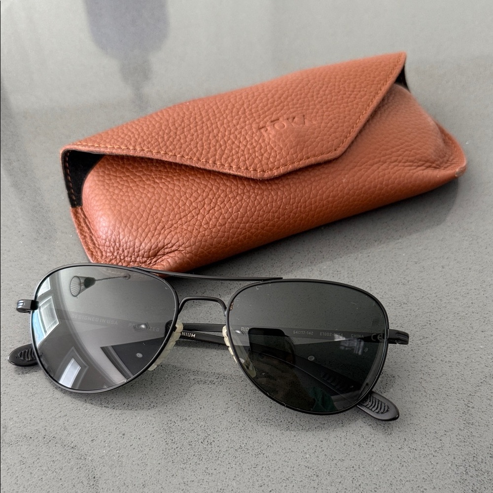 ROKA Polarized Aviator Sunglasses with Brown Case